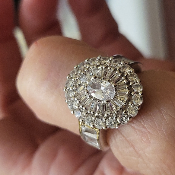 Oval Diamond Simulated Anniversary Ring Size 8 - Picture 8 of 17